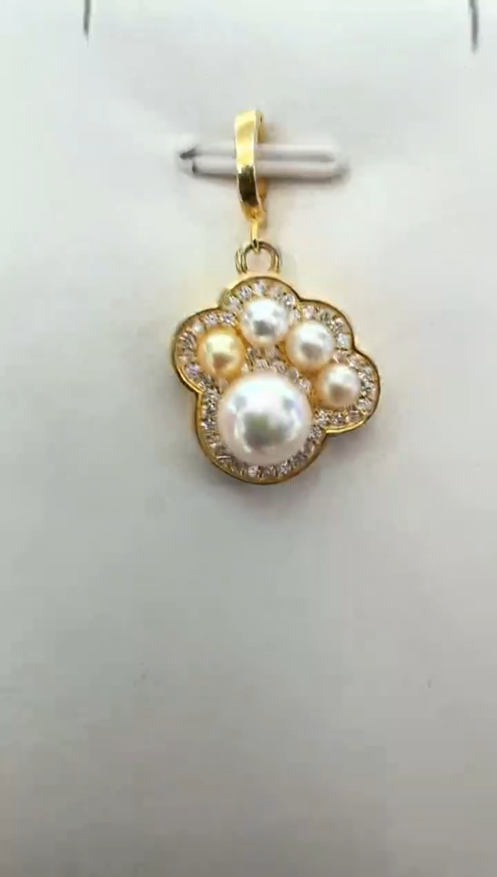 【闪购商品】海水珍珠颈饰银S925镶嵌海水吊坠