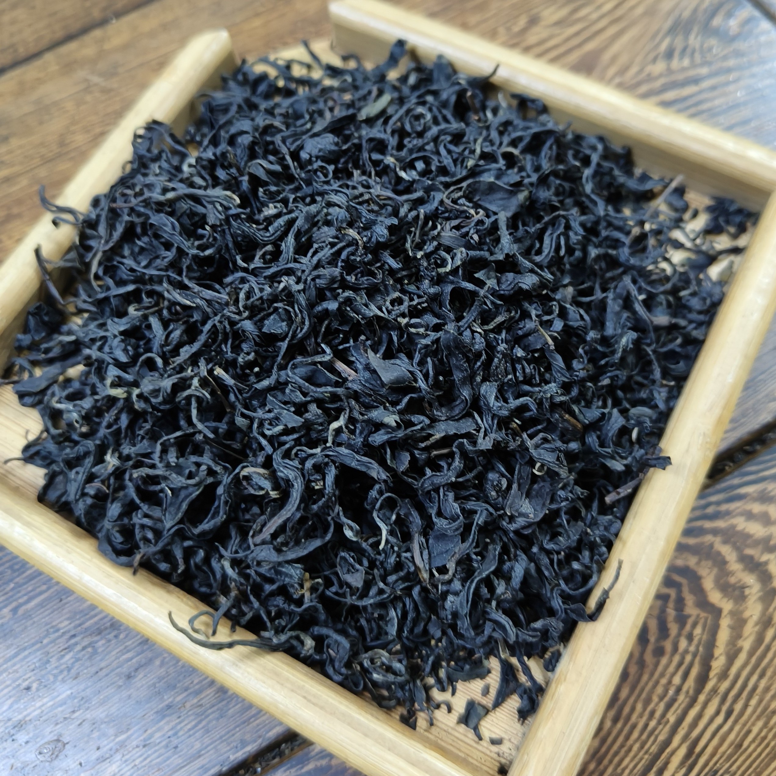 广西梧州六堡农家高山头春紫芽，广西梧州六堡茶紫芽，自带花蜜香