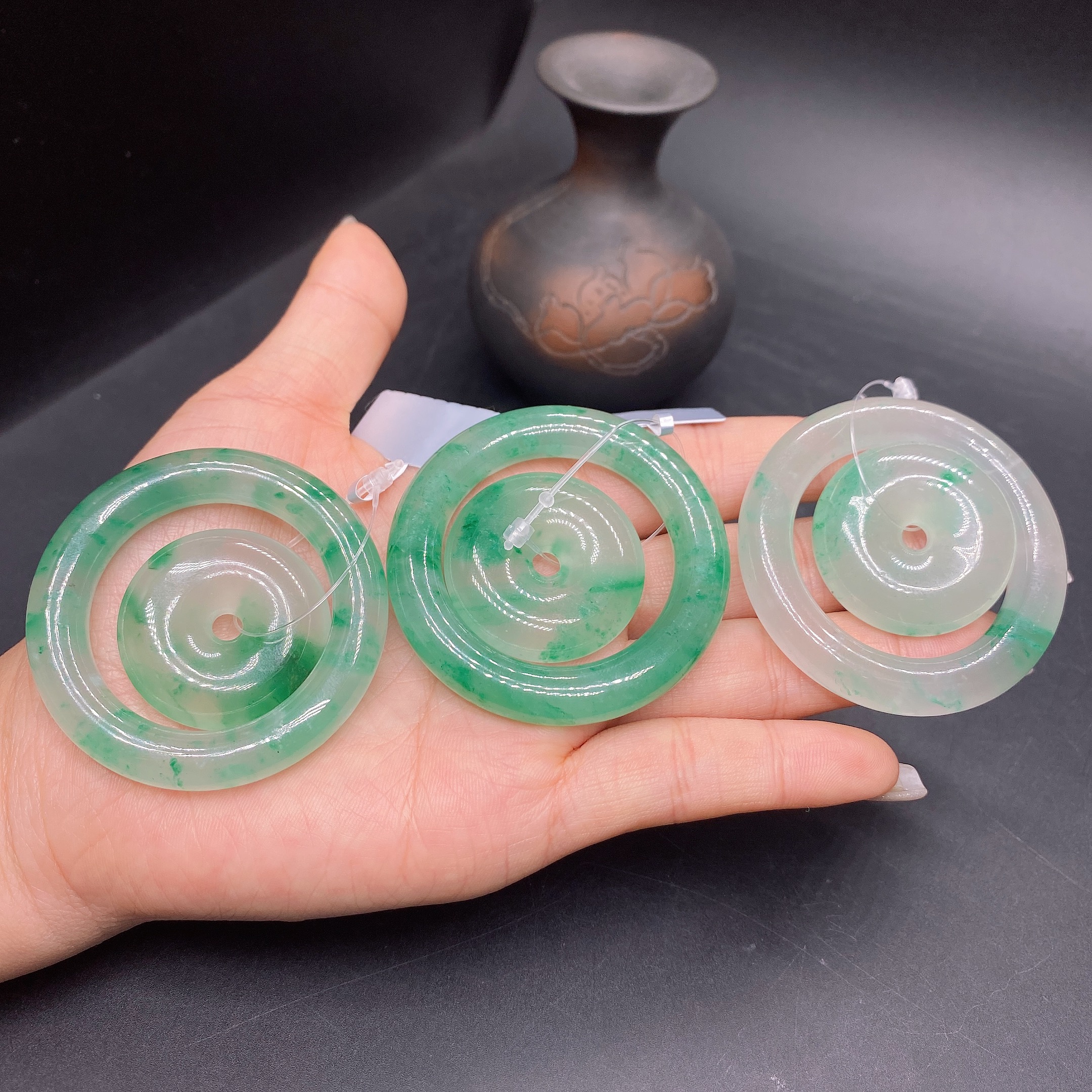 非洲翠冰飘花子母扣吊坠一套(多样性发其一)