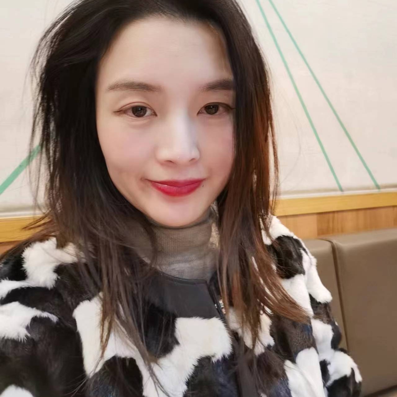 实体工厂批发2024年新品女装工厂店针织开衫衫外套样衣组合