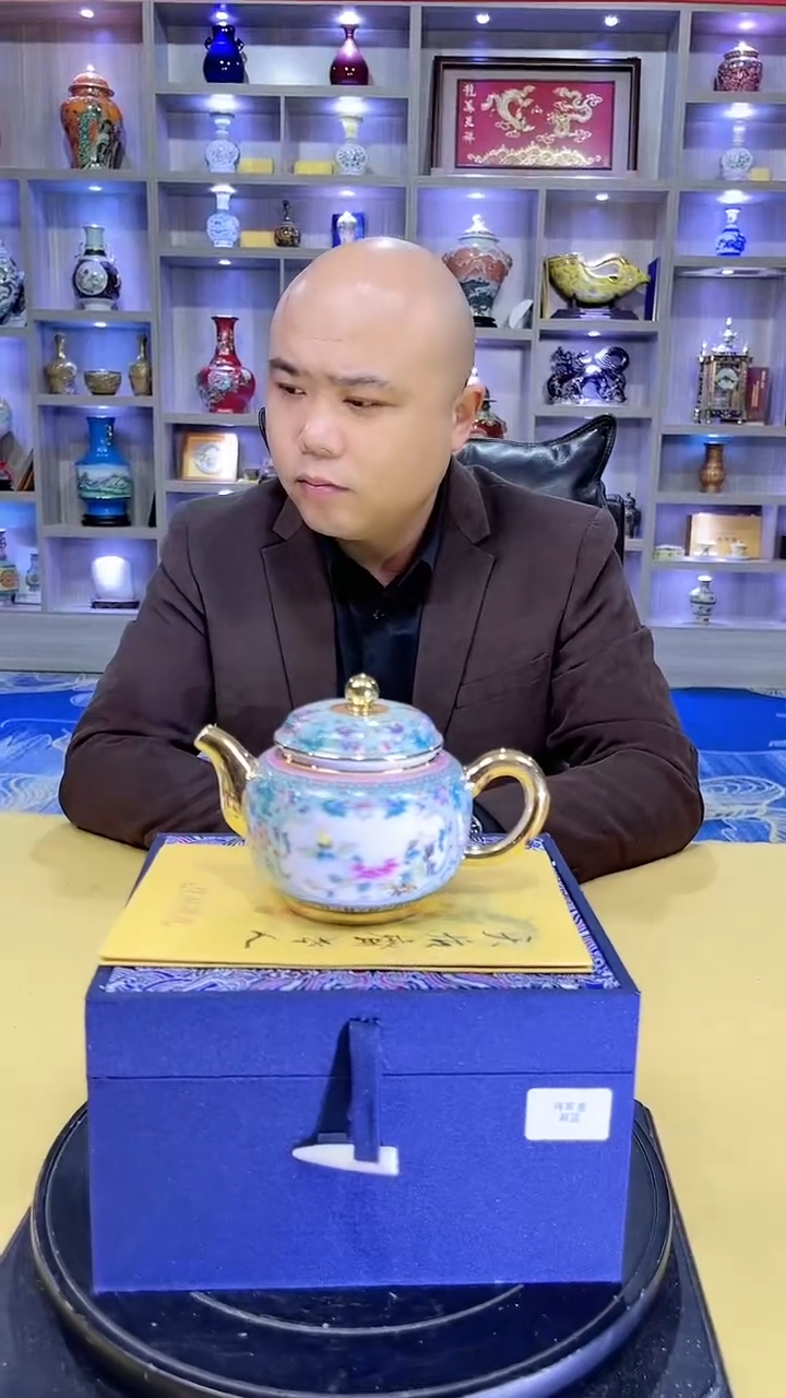 【闪购商品】陶瓷瓶B21