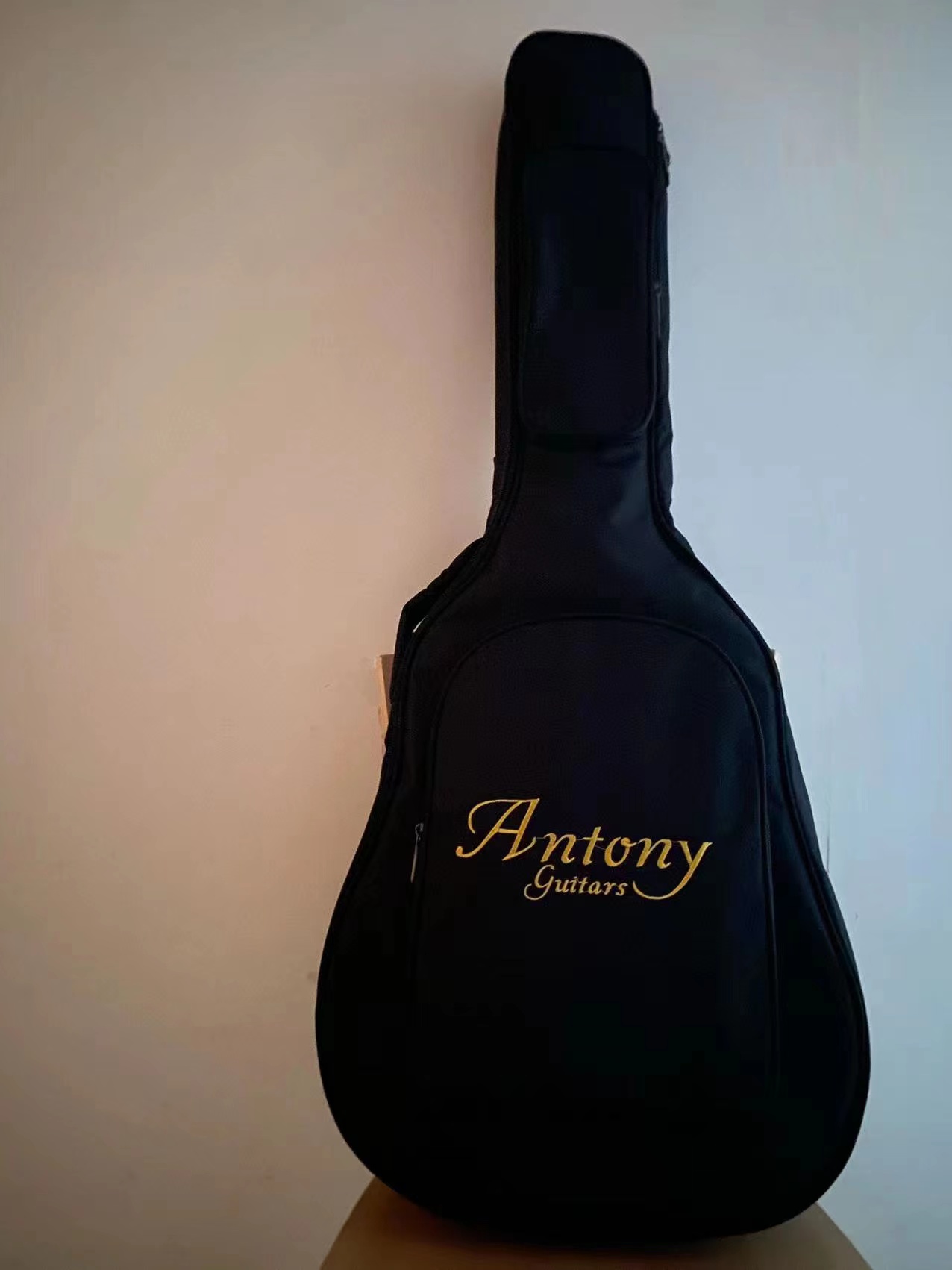 安东尼 Antony Guitars 减震防水琴包，一切服务于乐手。