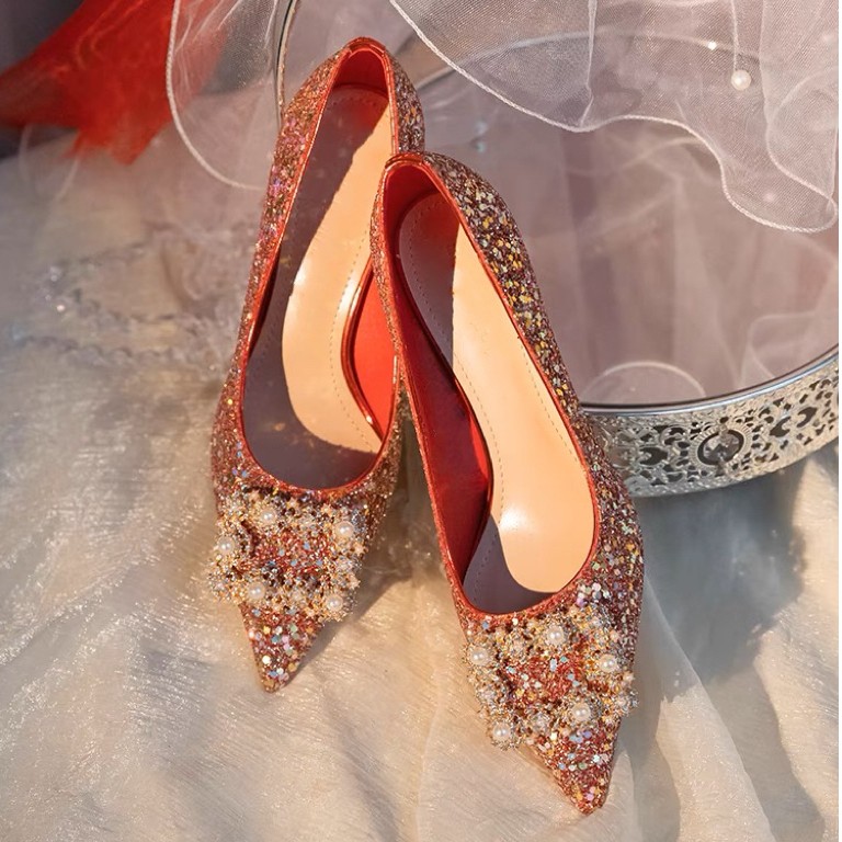 秀禾服婚鞋女2024年新款优雅高级感法式细跟中式新娘鞋红色高跟鞋