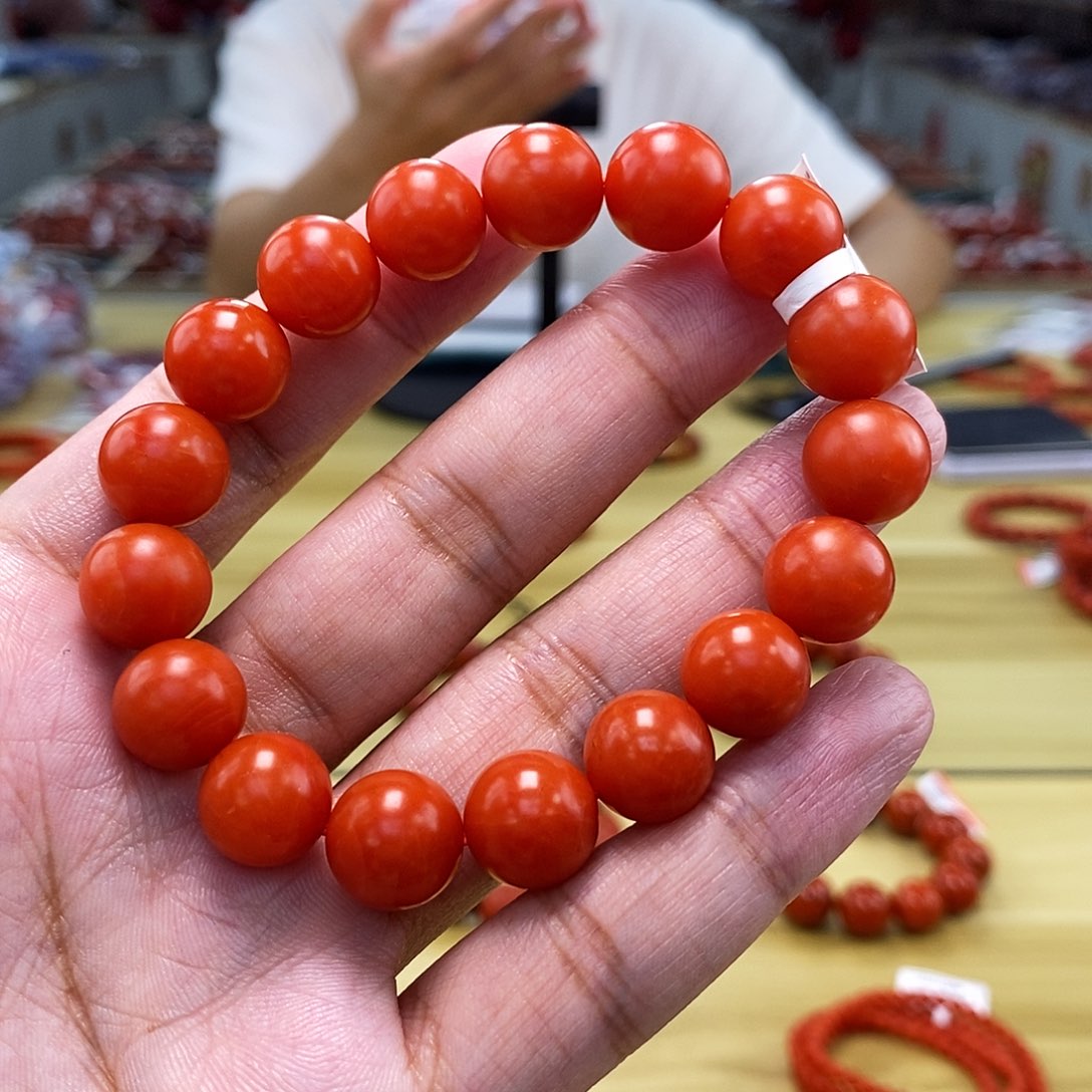 【小刘南红】保山南红精品哑光圆珠单圈(云端）  12mm 多样性发一