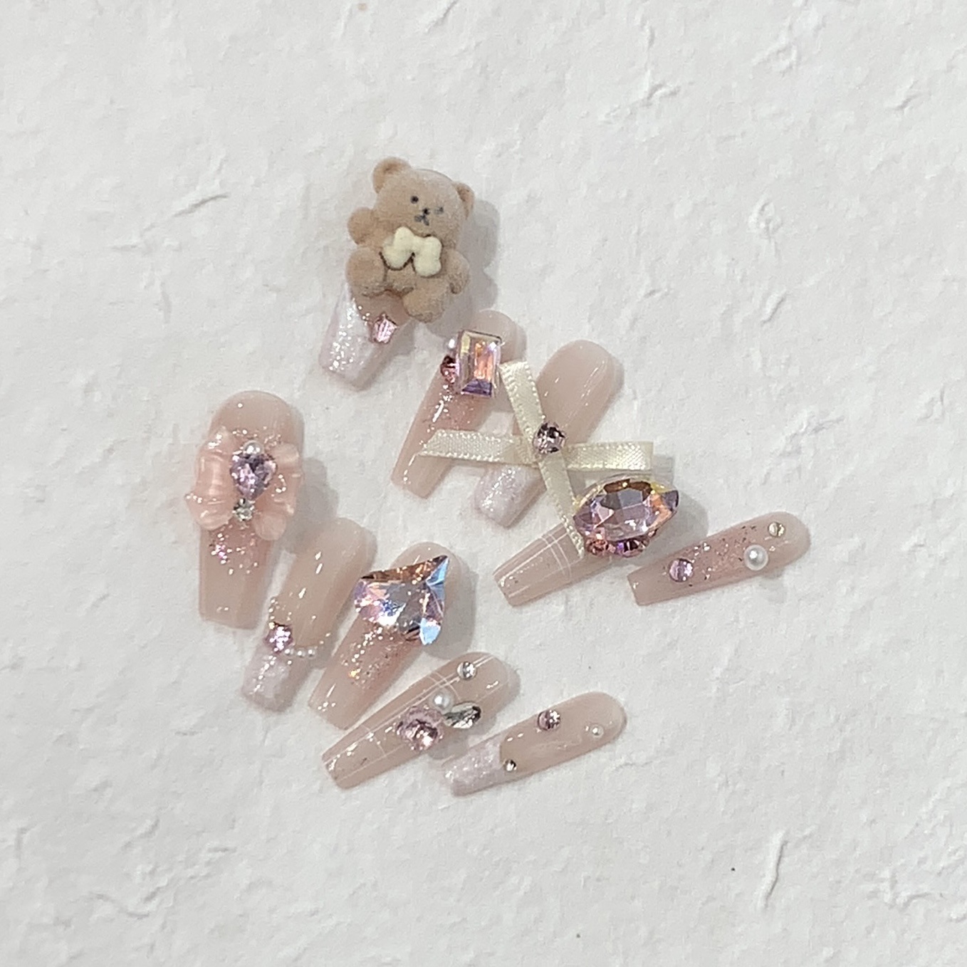 纯手工穿戴甲纯欲氛围感法式可爱小熊安娜梯形指甲贴