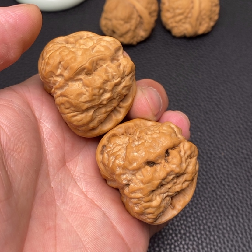 【闪购商品】文玩核桃吊坠开*ㄦ