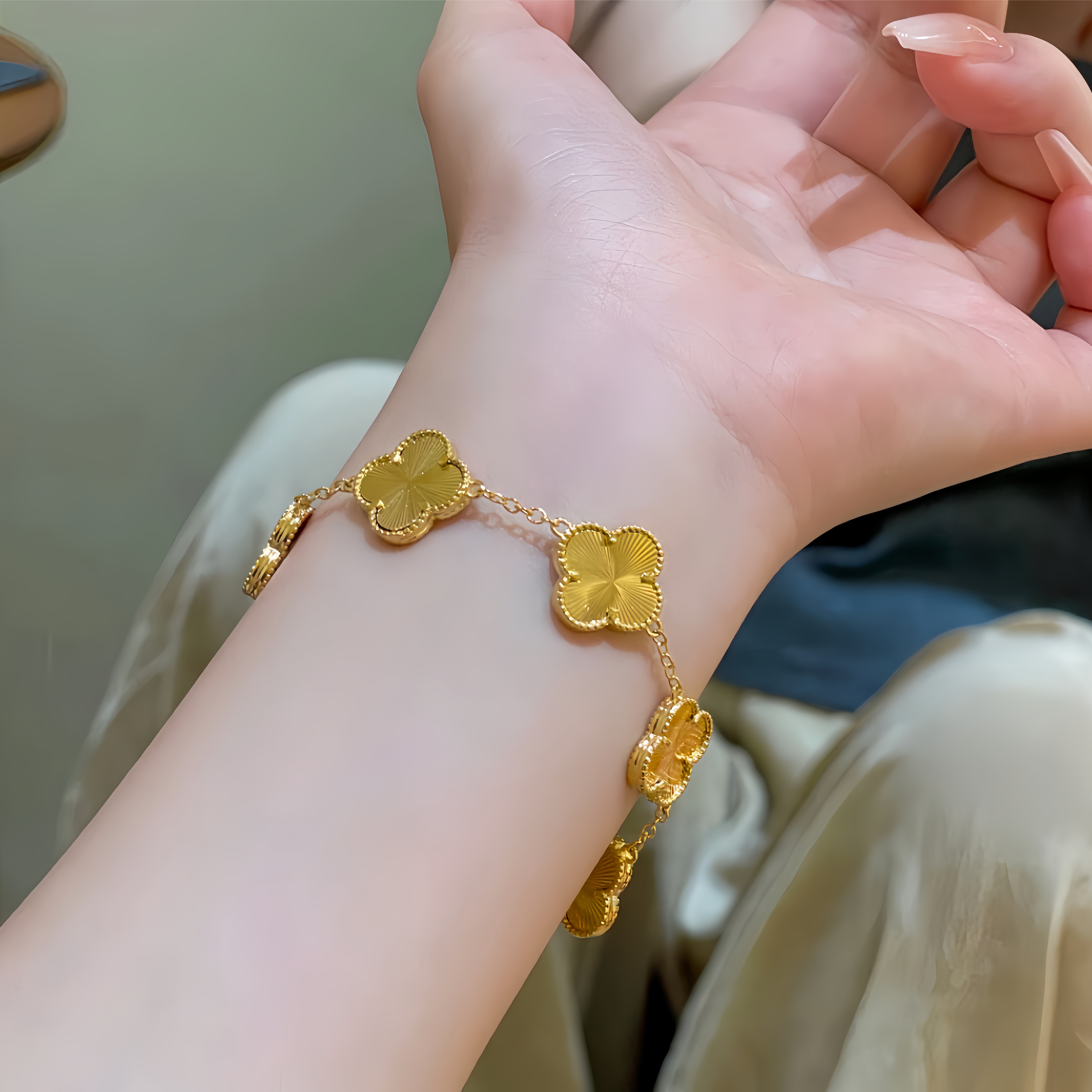 铜合金手链 高品质四叶草手链小众设计轻奢时尚百搭