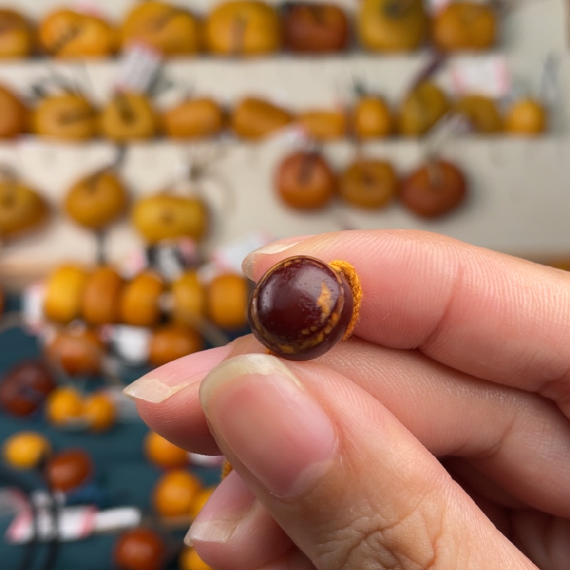 【闪购商品】琥珀颈饰未镶嵌一**豚