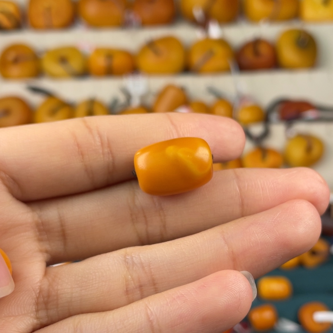 【闪购商品】琥珀颈饰未镶嵌