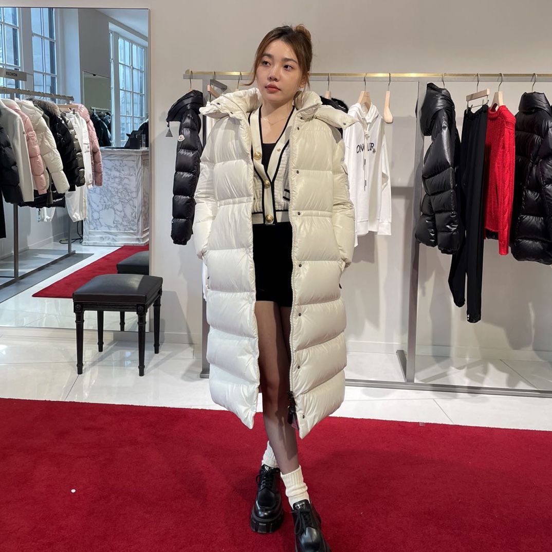 全新未使用 MONCLER 蒙口Cavettaz白色