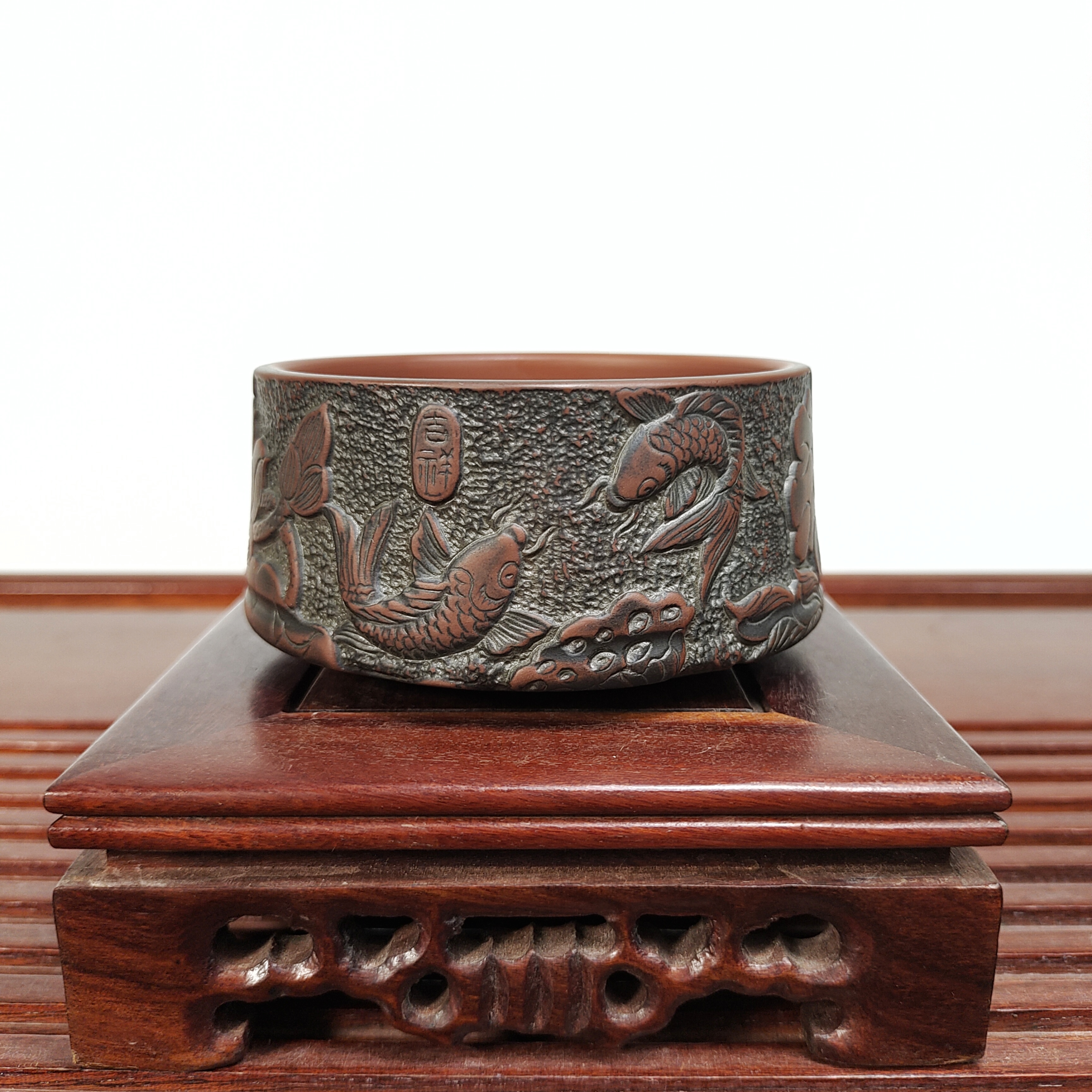 坭兴陶：原矿泥料 纯手工制作精品全雕竹节荷花鲤鱼主人杯茶杯茶具