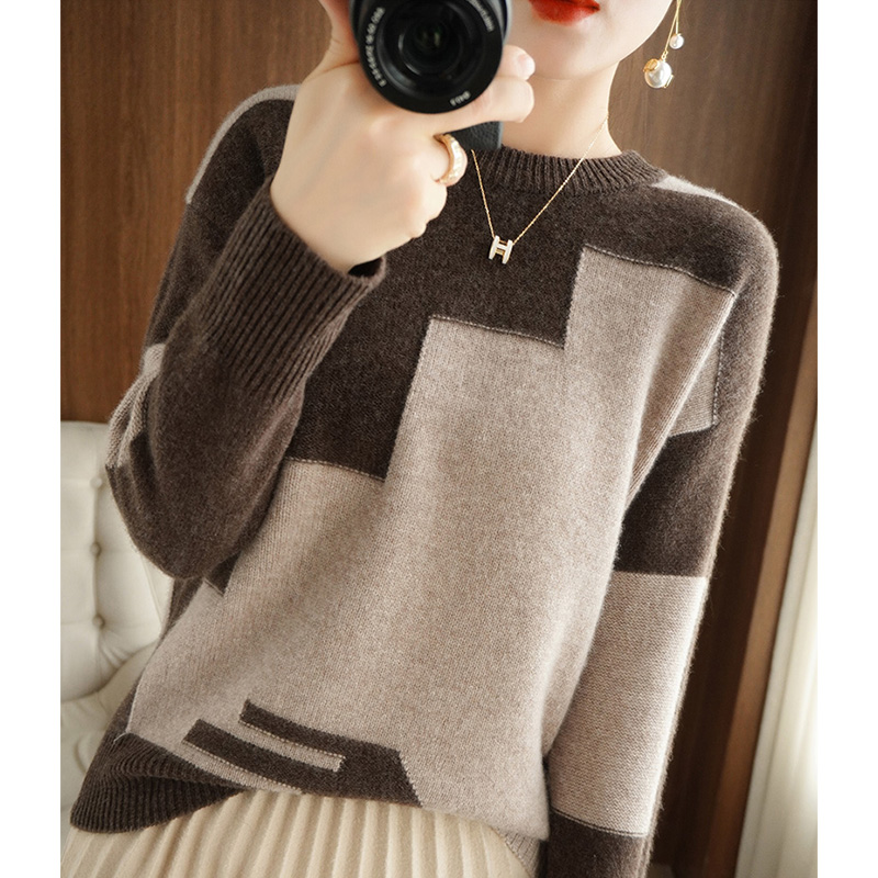 【轻奢大牌订单款】洋气高端拼接毛衣女秋冬新款宽松妈妈装针织衫