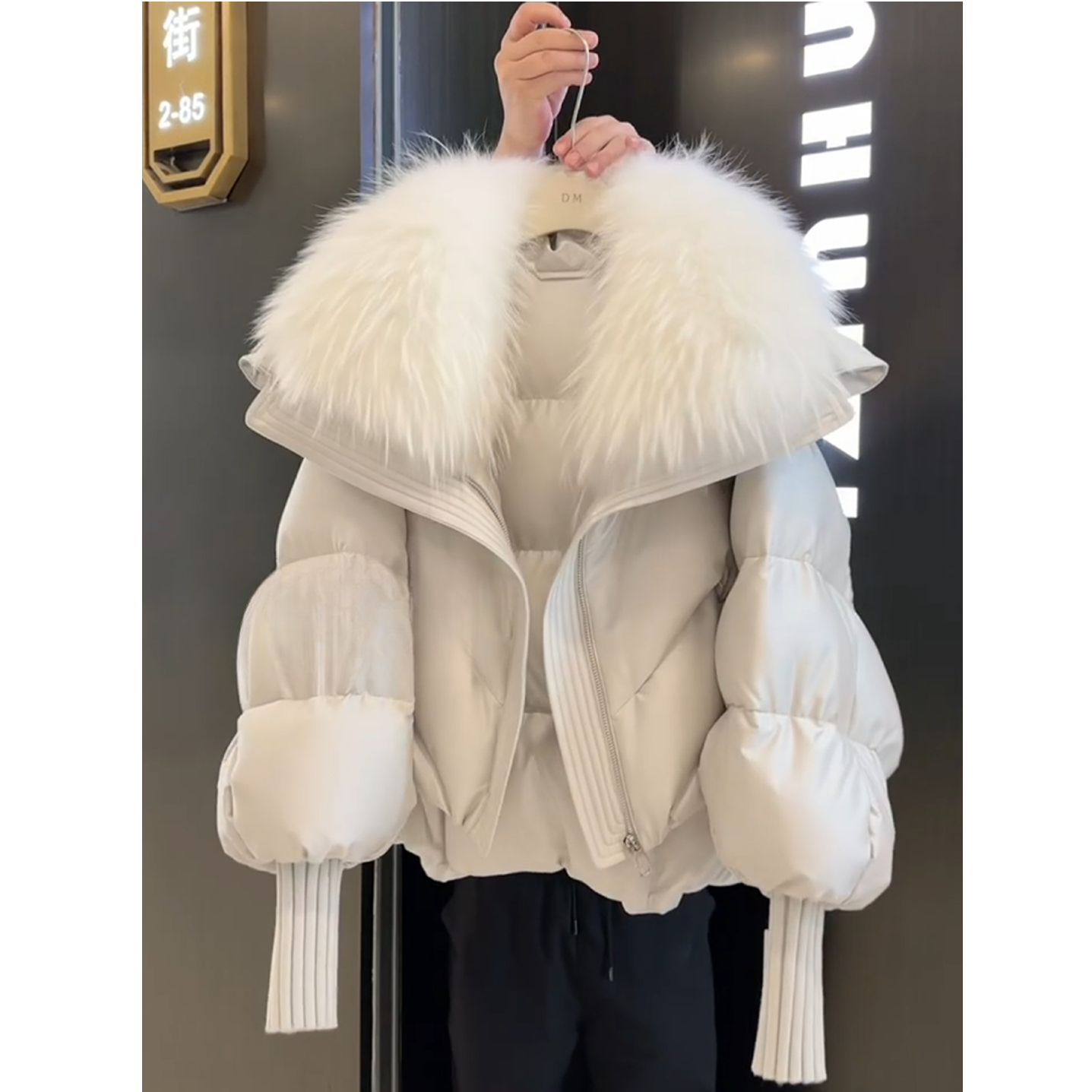 超好看毛领气质棉服女2024年冬季爆款高端加厚抗寒保暖面包服外套