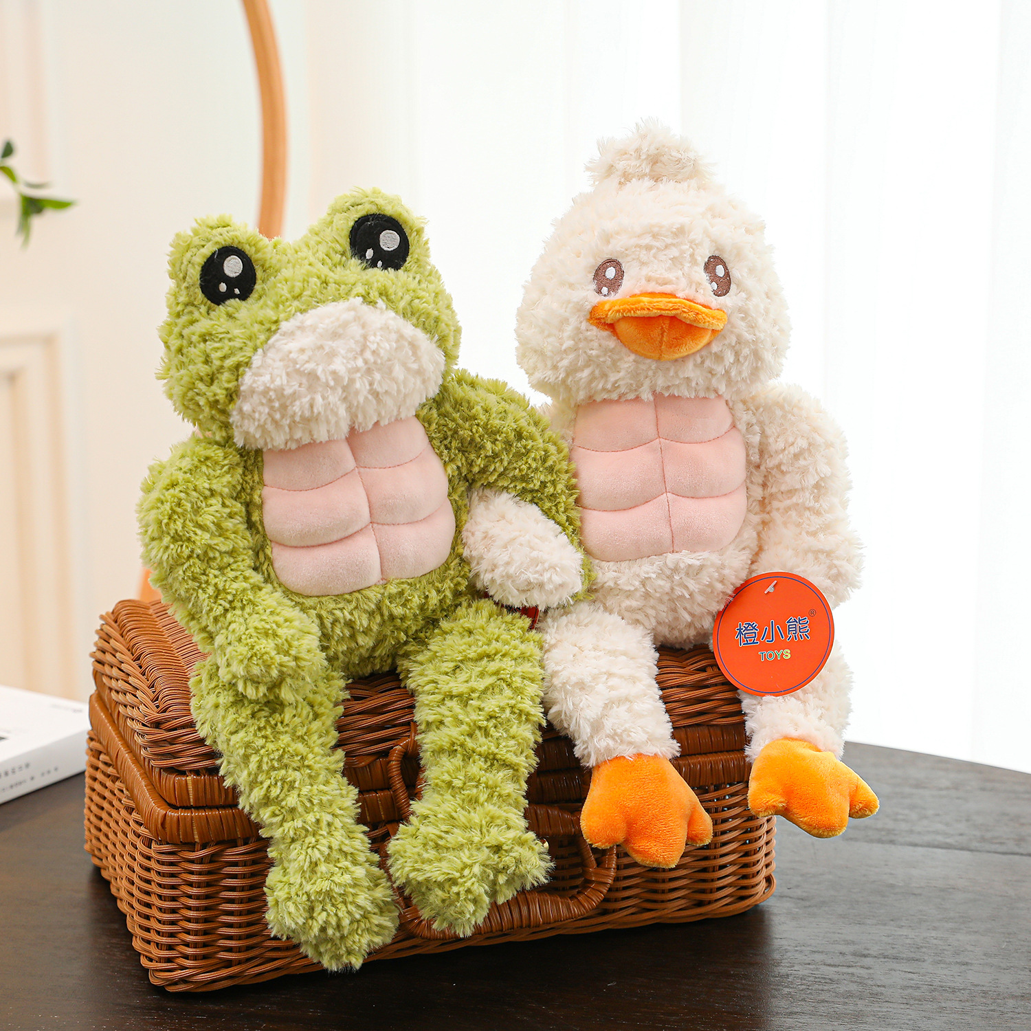 网红爆款健身青蛙公仔小鸭毛绒玩具抱枕女生礼物儿童玩偶玩具批发