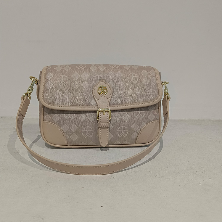 天W轻奢休闲复古法棍小包气质女包时尚单肩斜挎包百搭包小方包