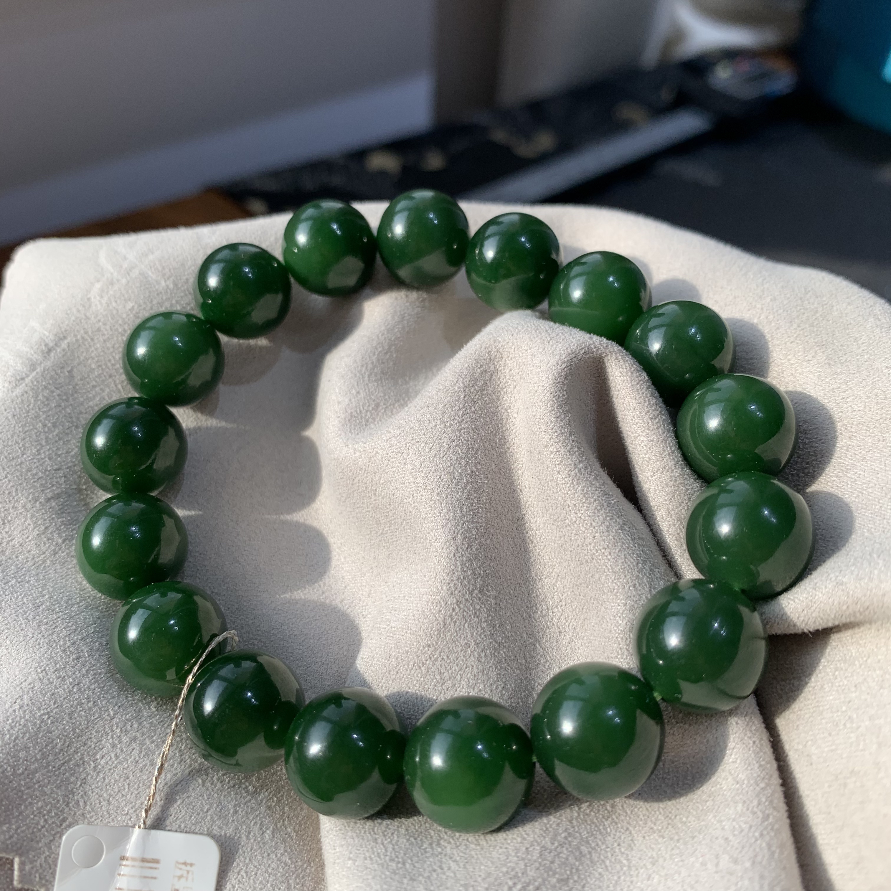 天然俄罗斯碧玉老坑菠菜绿12mm手串自然光实拍毕业级