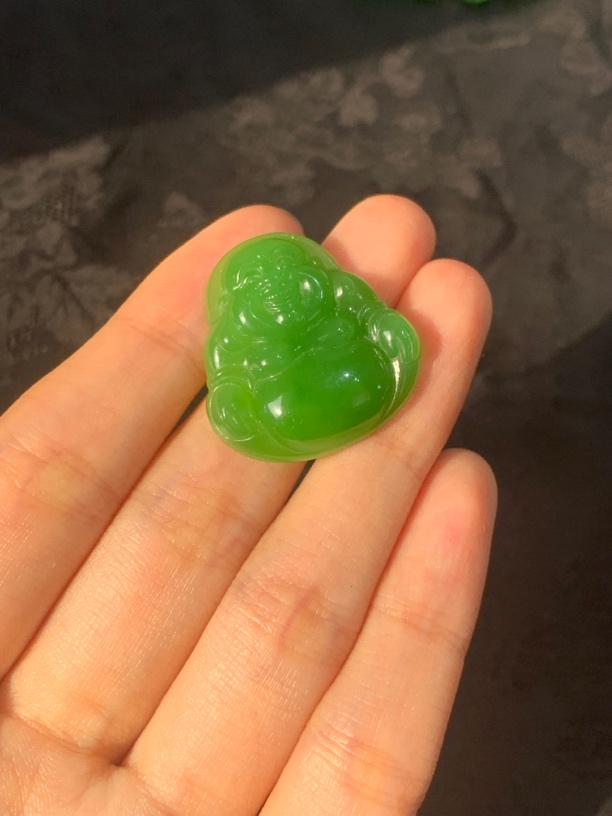 天然俄罗斯碧玉苹果绿佛公无瑕25mm