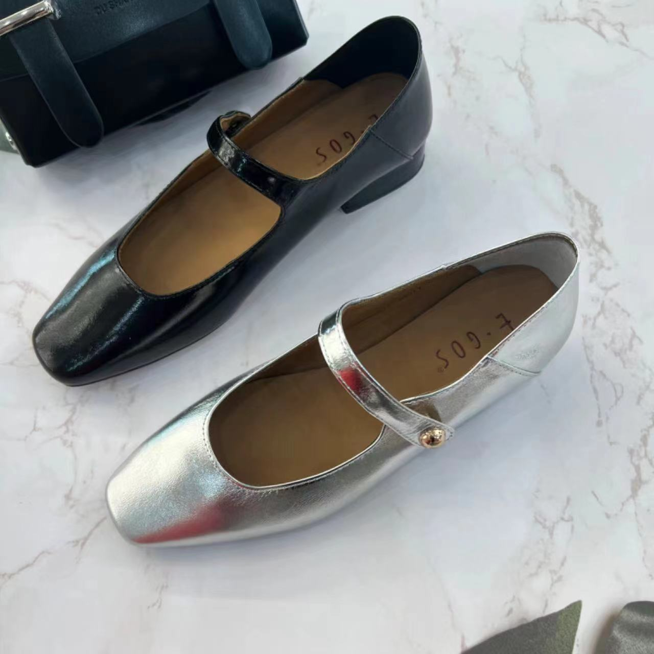 法式粗跟银色玛丽珍鞋2024新款复古休闲中跟单鞋女 EGES 00318-1