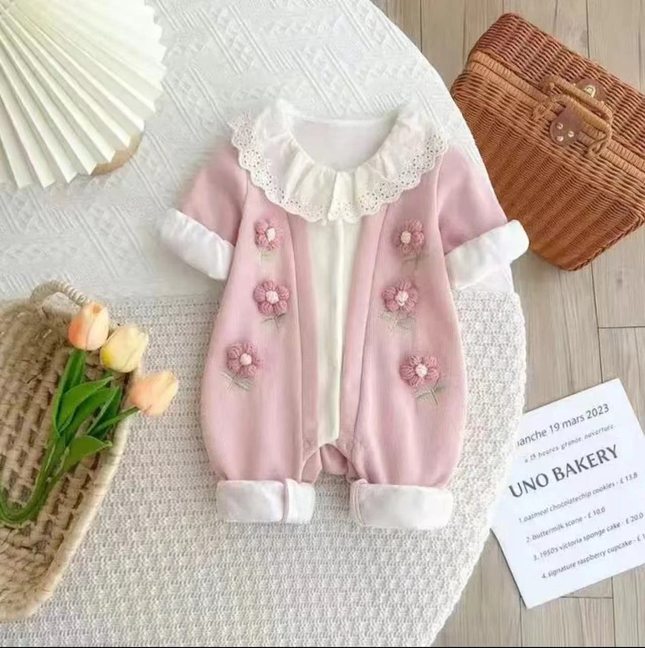 新款婴儿衣服连体衣春秋女宝宝周岁满月白天超萌公主哈衣外出爬服