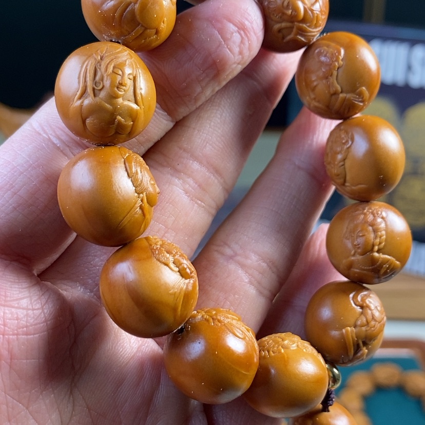 【闪购商品】橄榄核吊坠十二金钗
