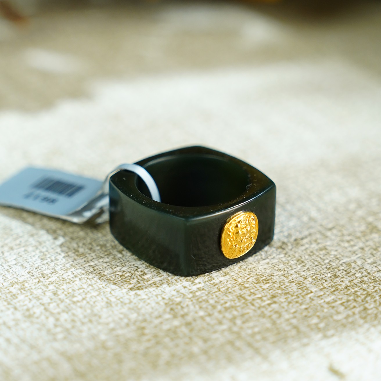 【左边婷姐】和田玉塔青特细大黑天18k金戒指  z198