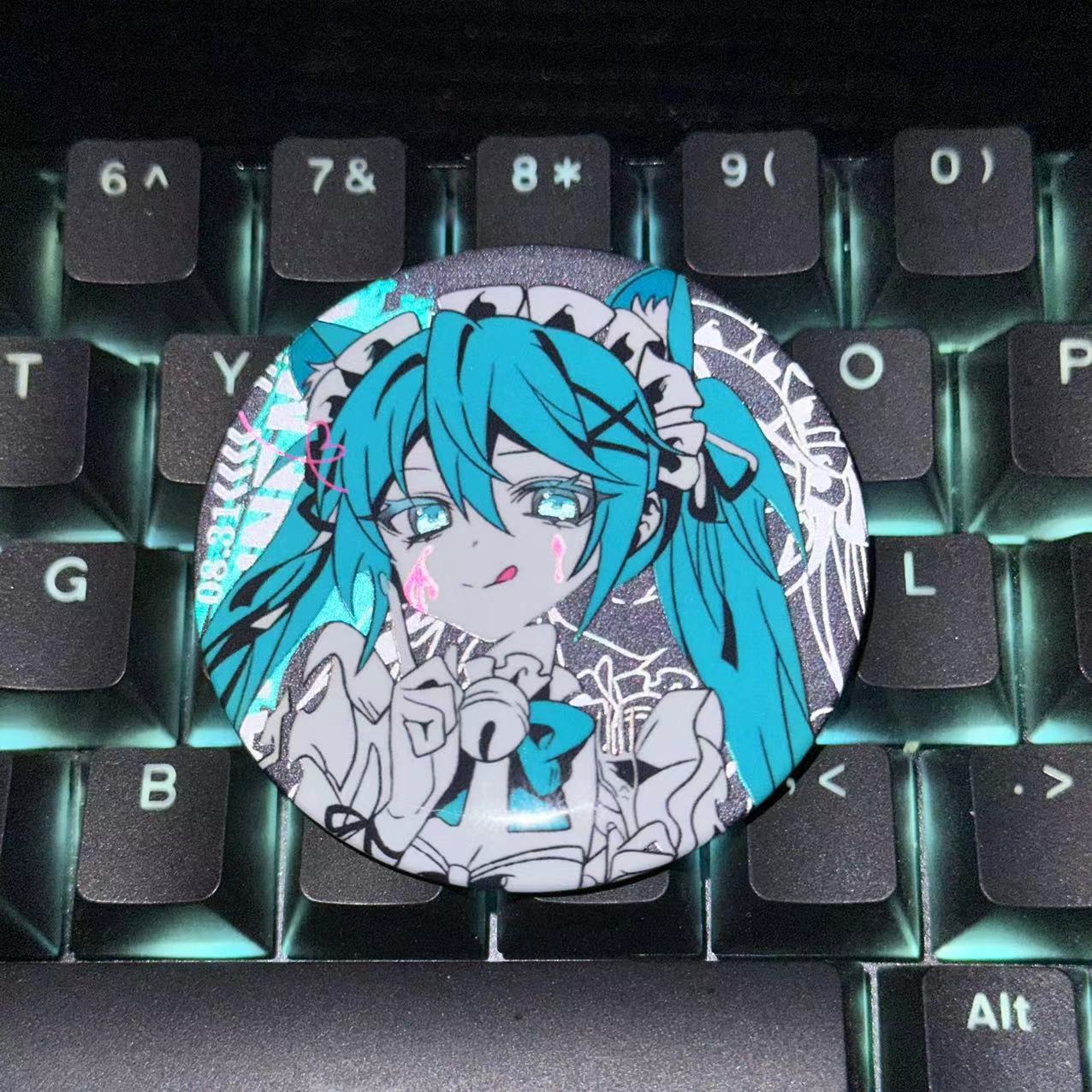 miku初音未来女仆系列初音未来反光吧唧吧唧自印周边同人徽章58mm