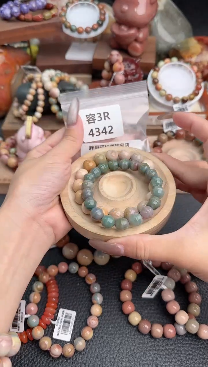 【闪购商品】石英质玉手链未镶嵌3R4342