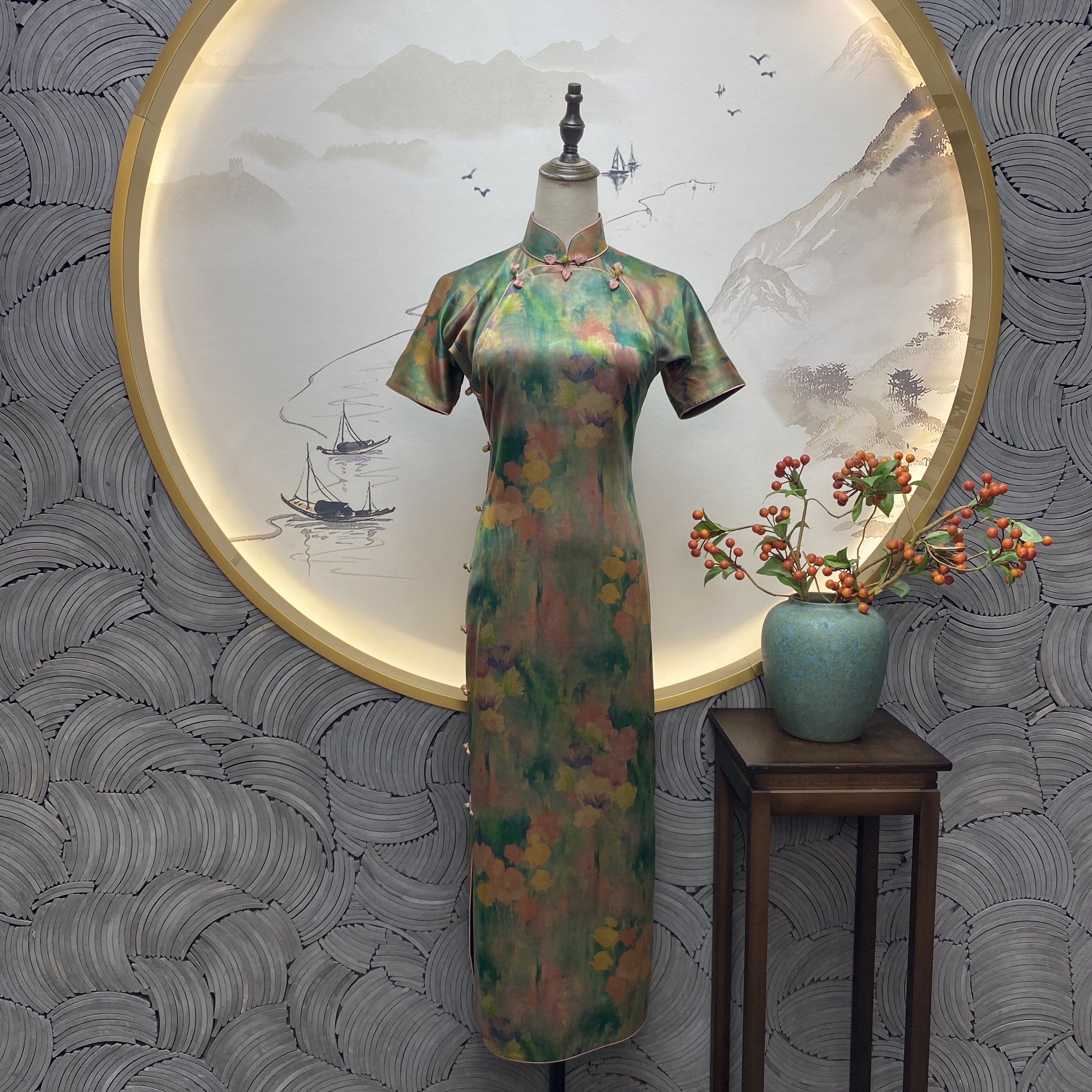 勾丝-【莲池清波】良辰媄锦桑蚕丝香云纱手工中长款旗袍衣长约125CM