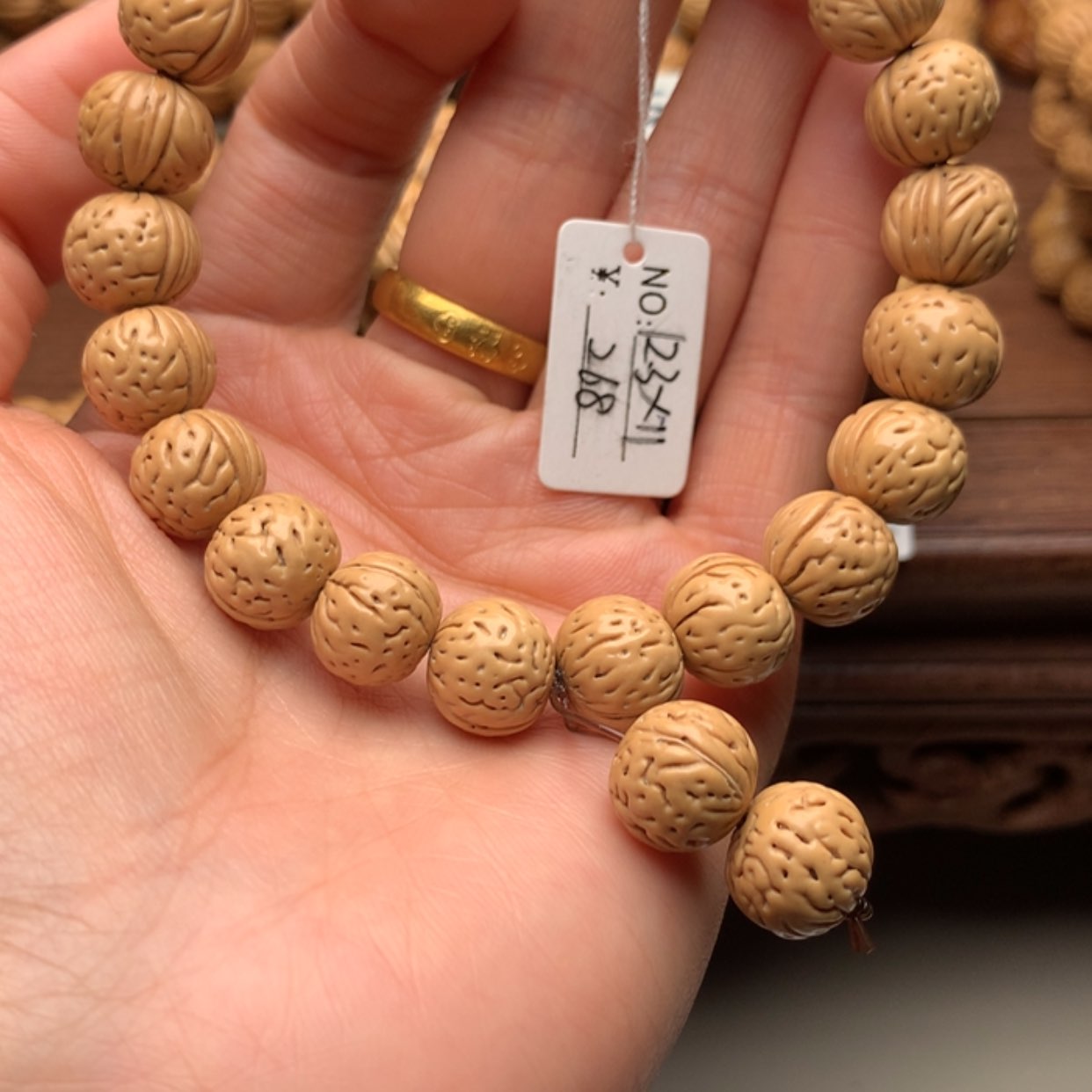 【闪购商品】桃核手串v*p