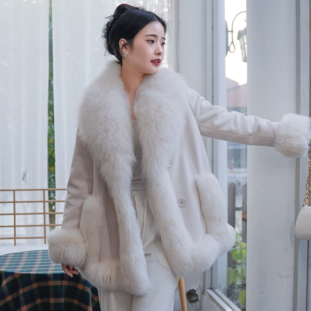 YUEYUE轻奢2024新款狐狸毛皮草女外套冬季年轻款外套女鹅绒服保暖