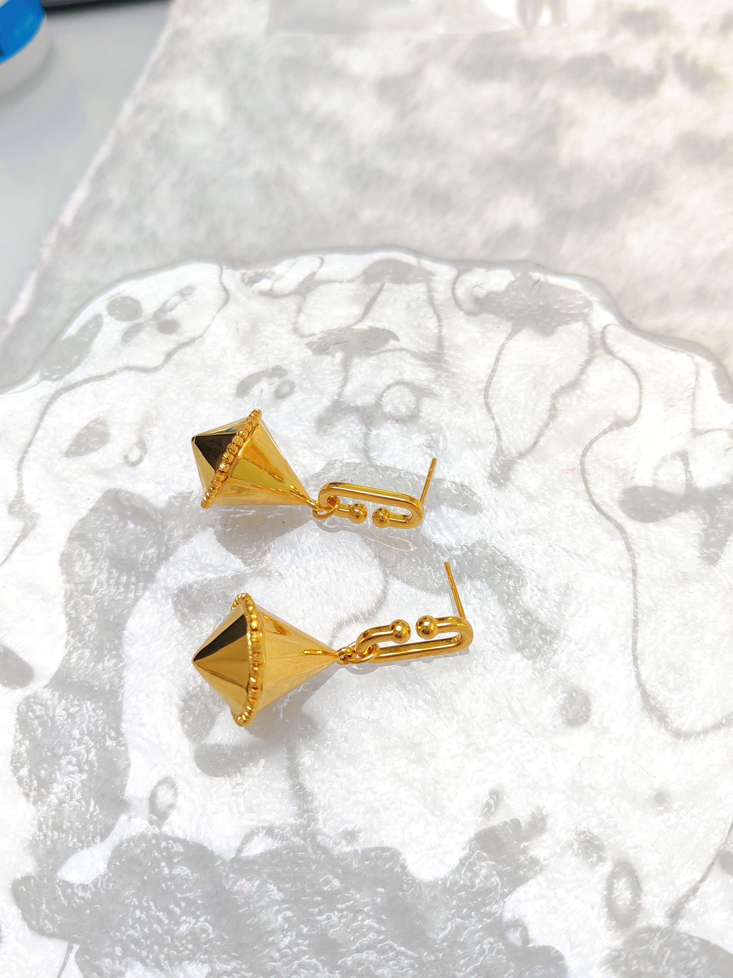 足金999轻奢陀螺耳钉