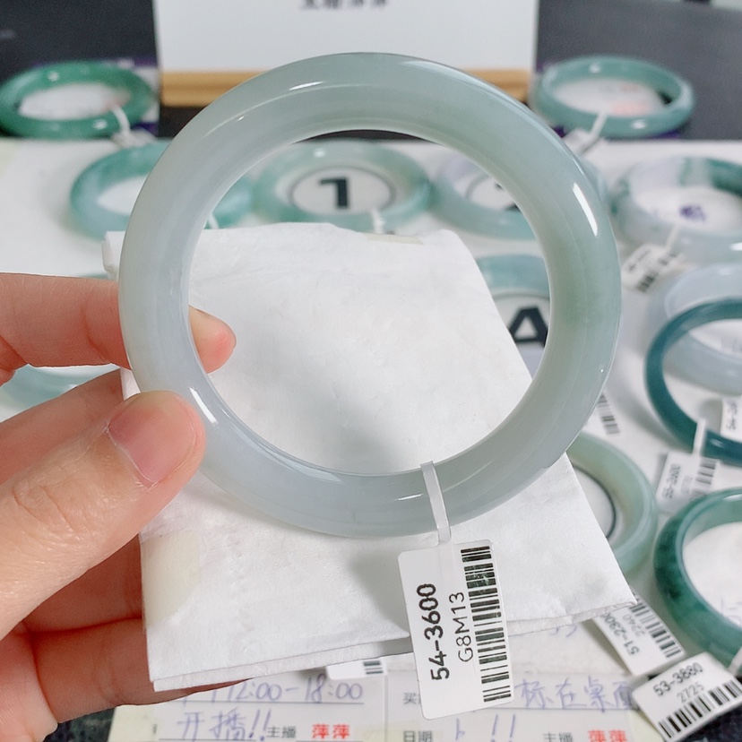 【闪购商品】翡翠手镯未镶嵌瓜*乐66