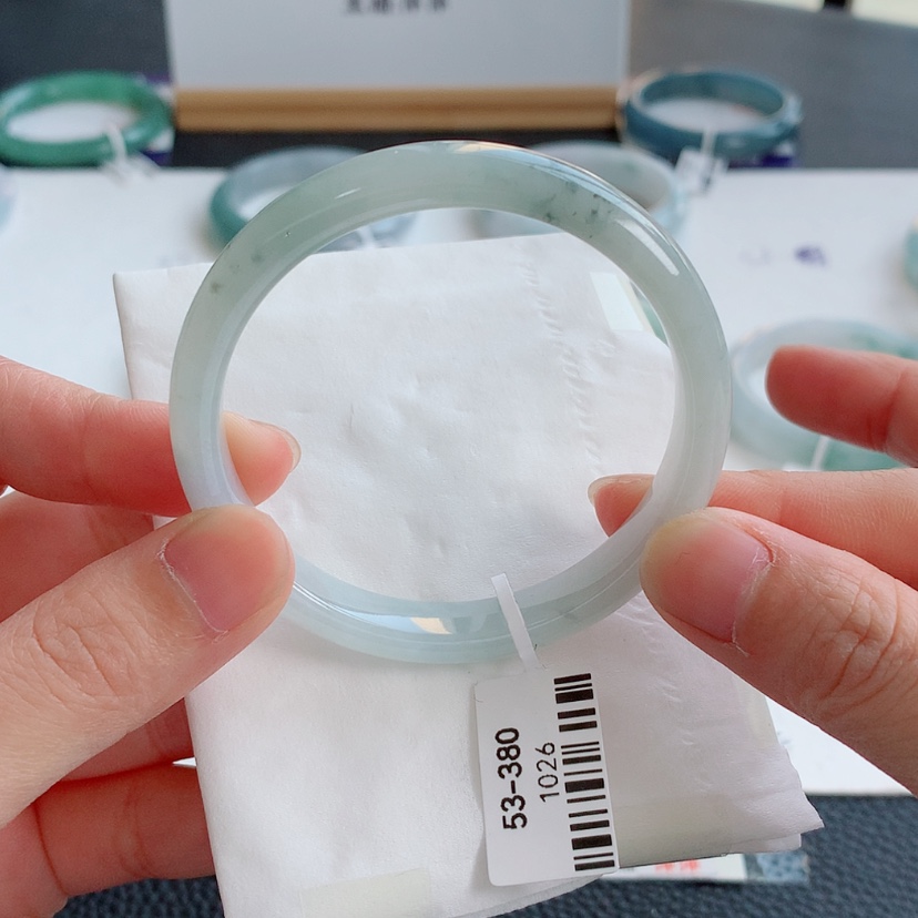 【闪购商品】翡翠手镯未镶嵌66