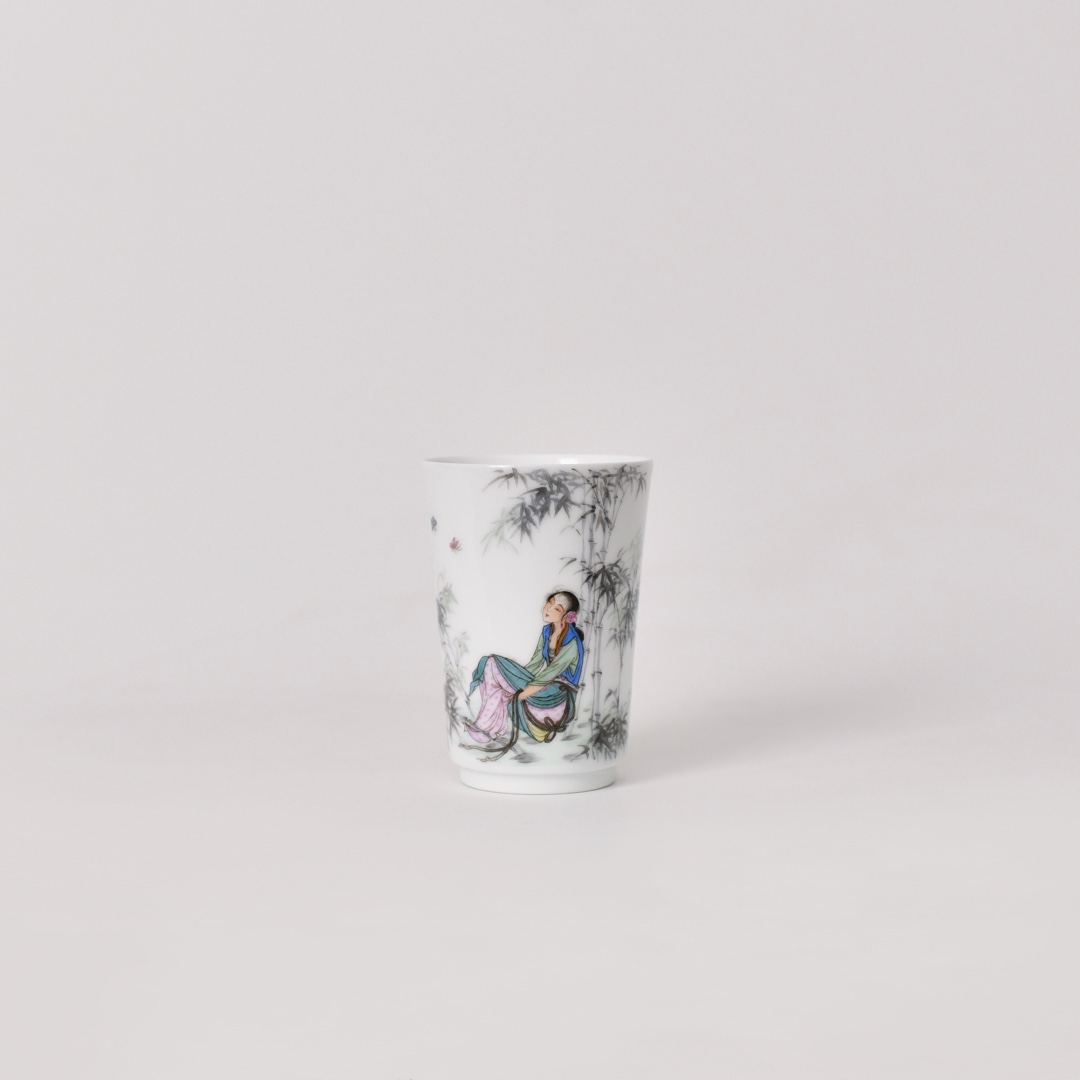 九段烧妙手丹青竹林戏蝶手握杯景德镇纯手工瓷器主人杯容量:145ml