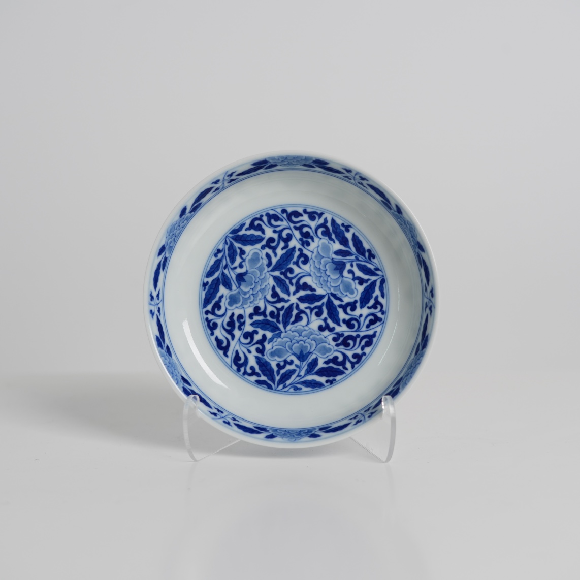 妙色柴窑仿古缠枝花卉纹盘 直径:14.2cm 高度:3.3cm 底径:8.9cm