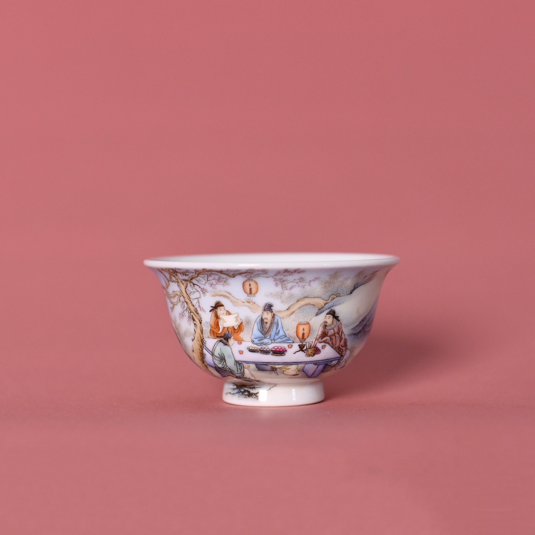 艺林堂艺林藏珍粉彩春桃李园夜宴压手杯