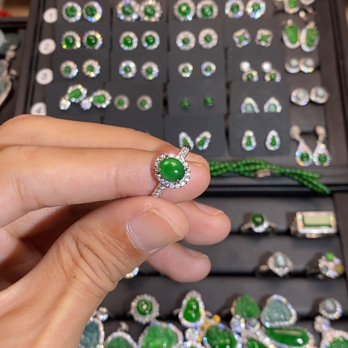 【闪购商品】翡翠手链未镶嵌:*