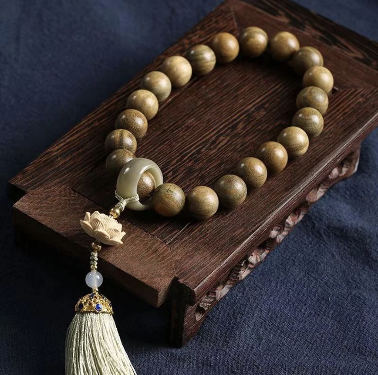 ....‘.. 流苏圆珠复古百搭男女同款手串