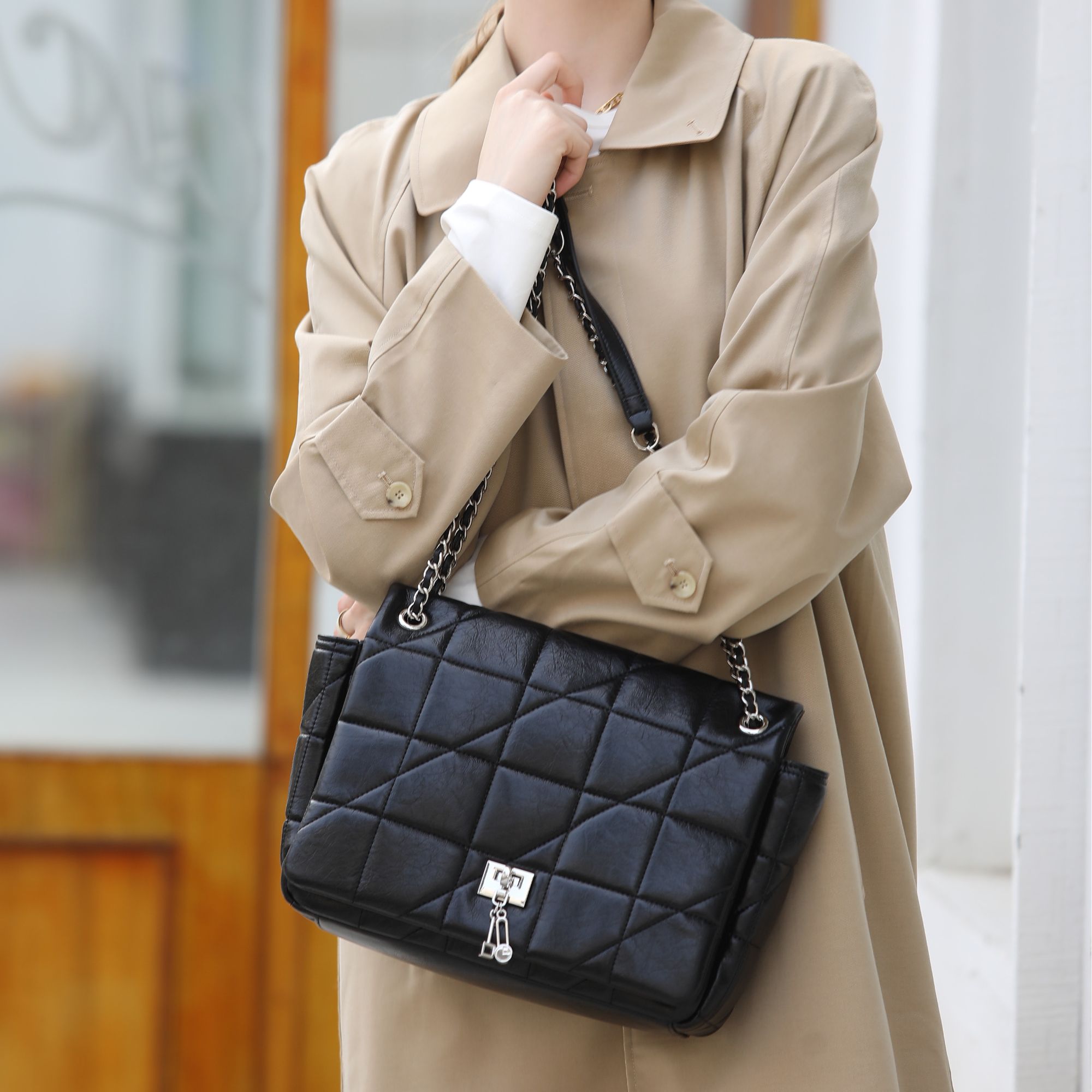 【101-200】A-- 新款单肩斜跨包时尚潮流女包