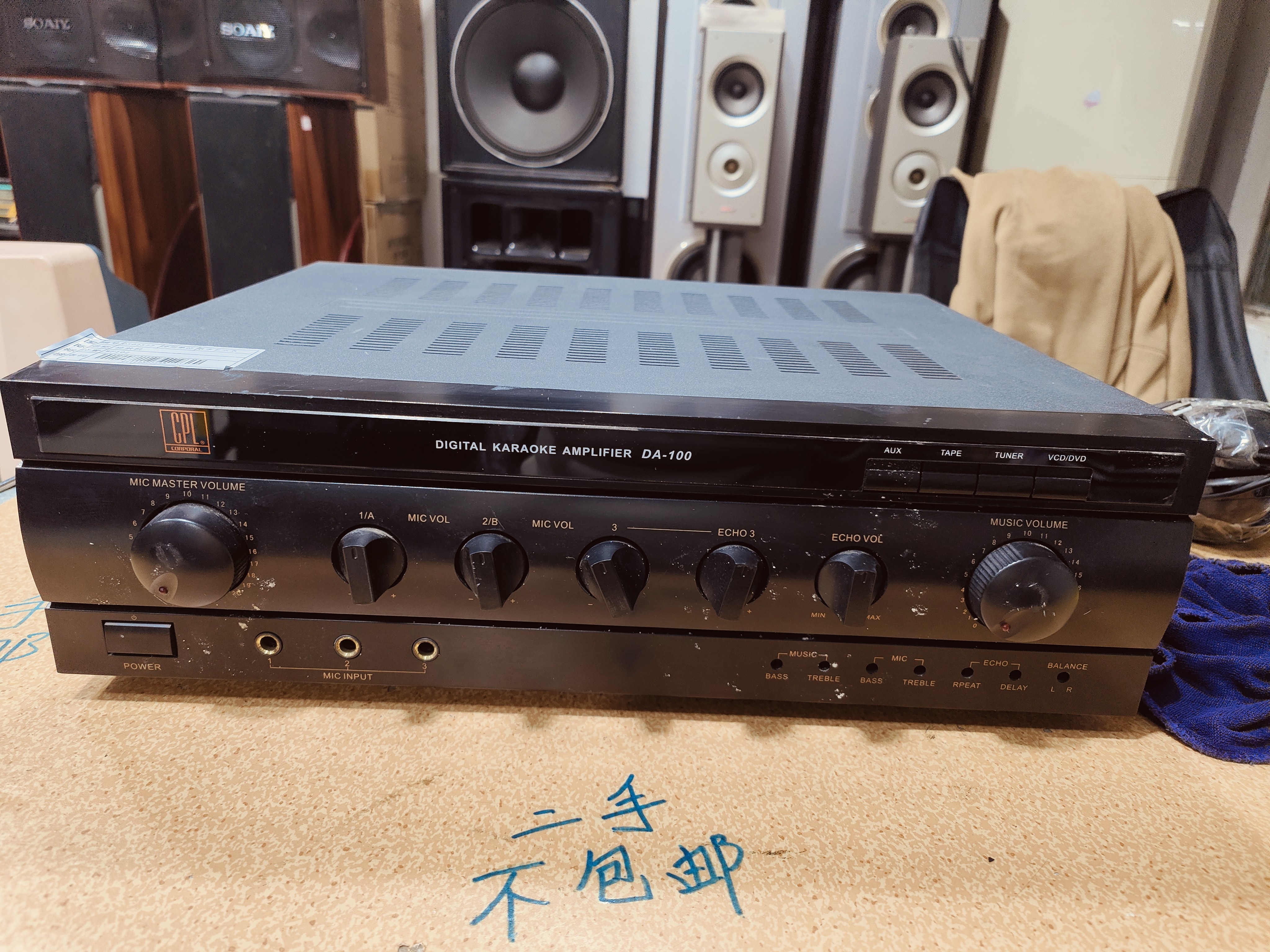9新  二手    CPL卡包功放，成色如图，随机发货（出声，不带线材）