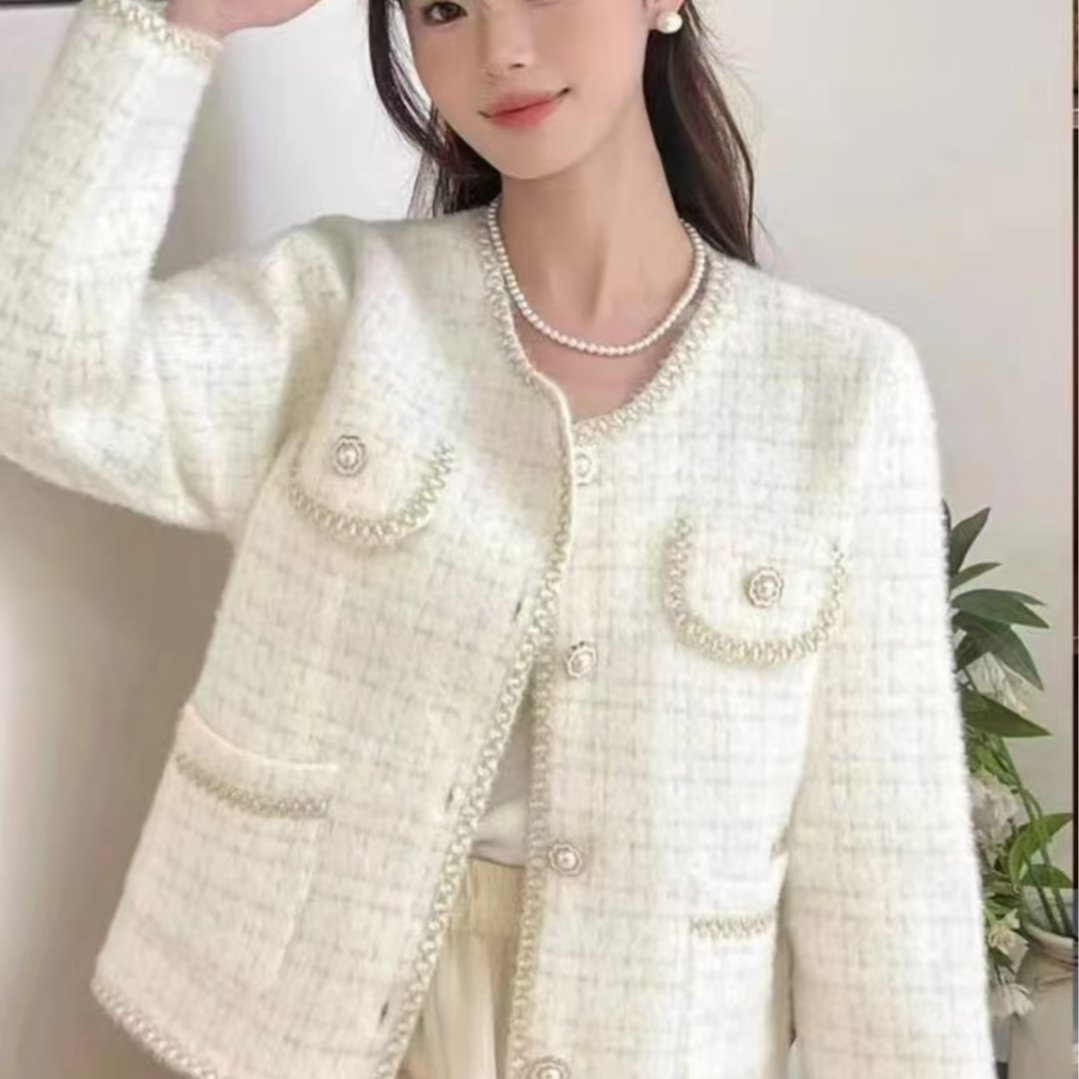 2025新款春秋冬小香风宽松洋气百搭气质外套长袖白色轻奢短款时尚