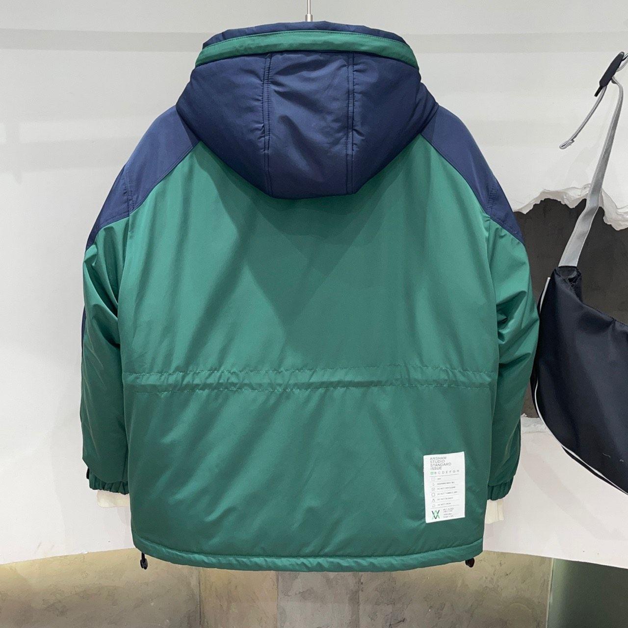 波司登男士2023年冬季新款连帽拼色羽绒服工装大兜潮牌流行背带外