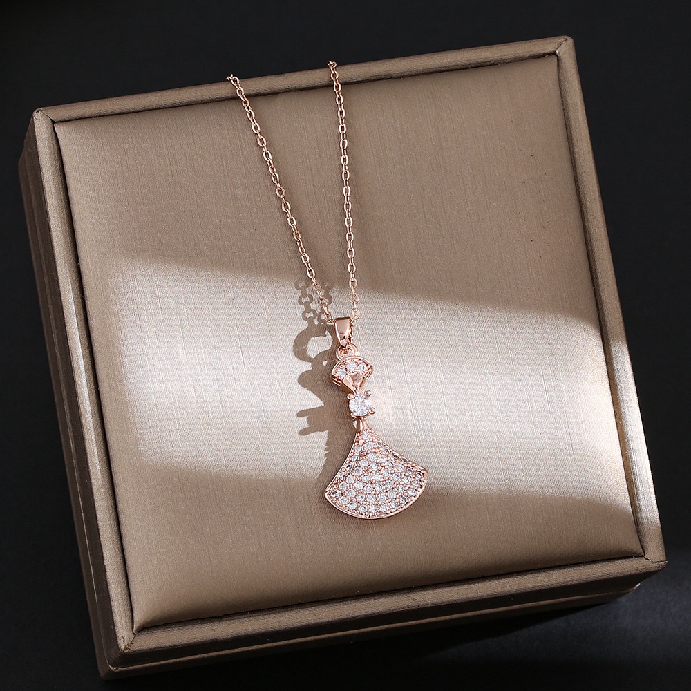 女士项链玫瑰金带钻不掉色