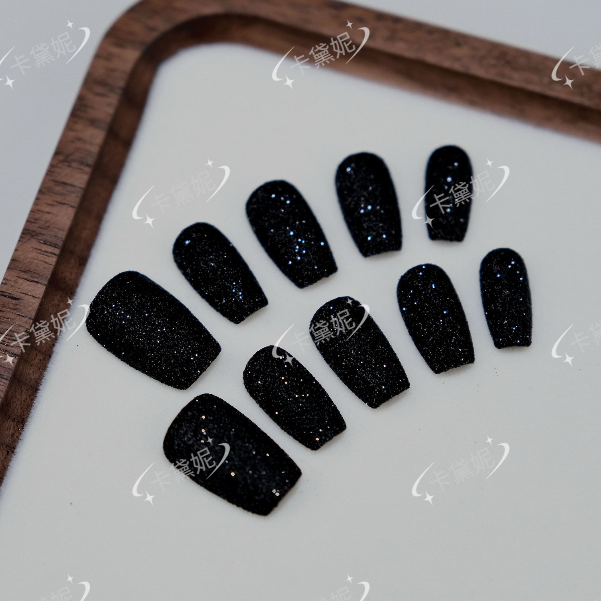 【暗黑骑士】 轻微掉小黑粉（介意勿拍）毛呢粉砂糖纯手工穿戴甲