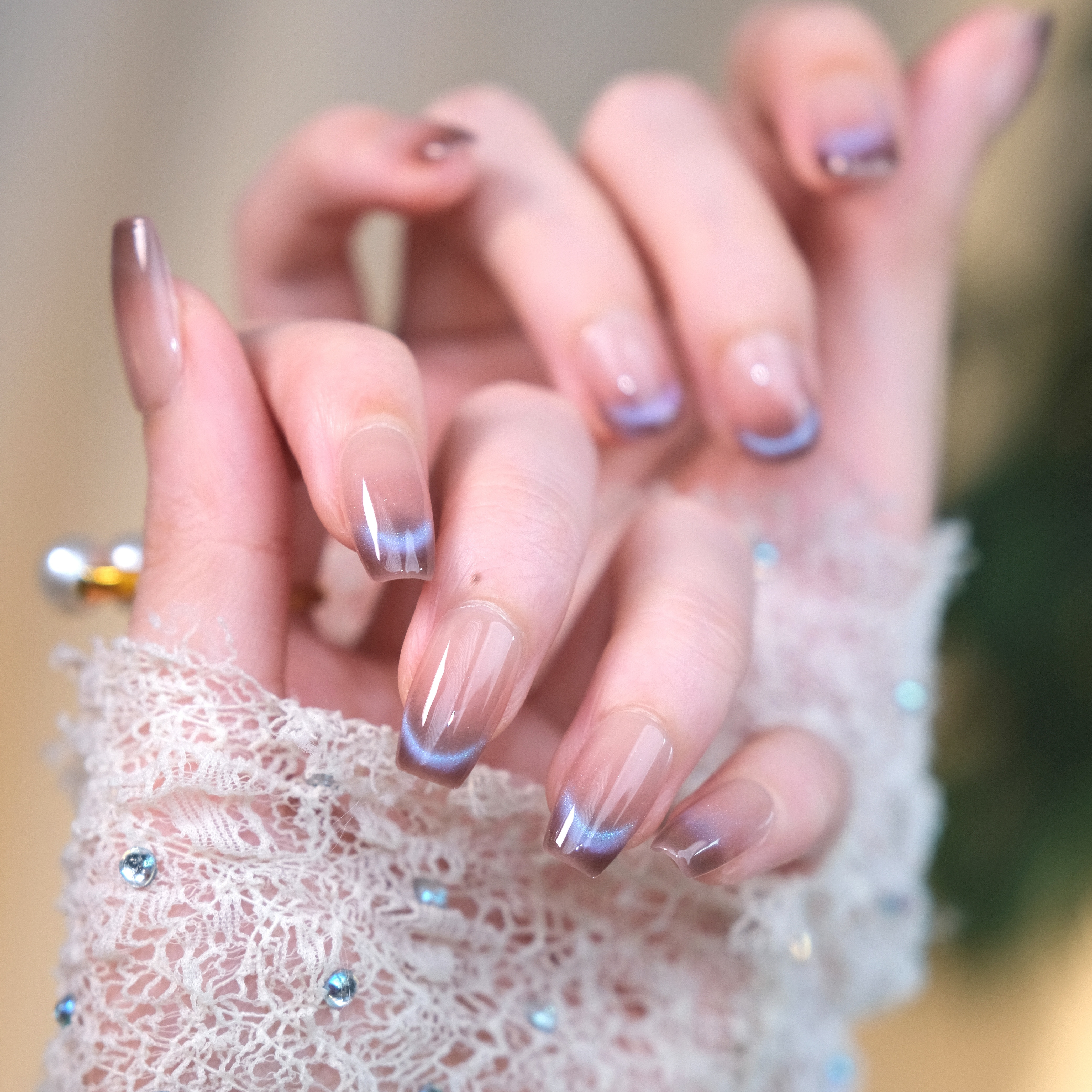 卡黛妮【蜜桃冰蓝】新短圆/新短方/中梯  裸色双光猫眼手工穿戴甲