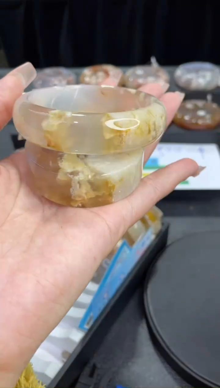 【闪购商品】石英质玉手镯未镶嵌A321（57圈赠送镯心）8016487