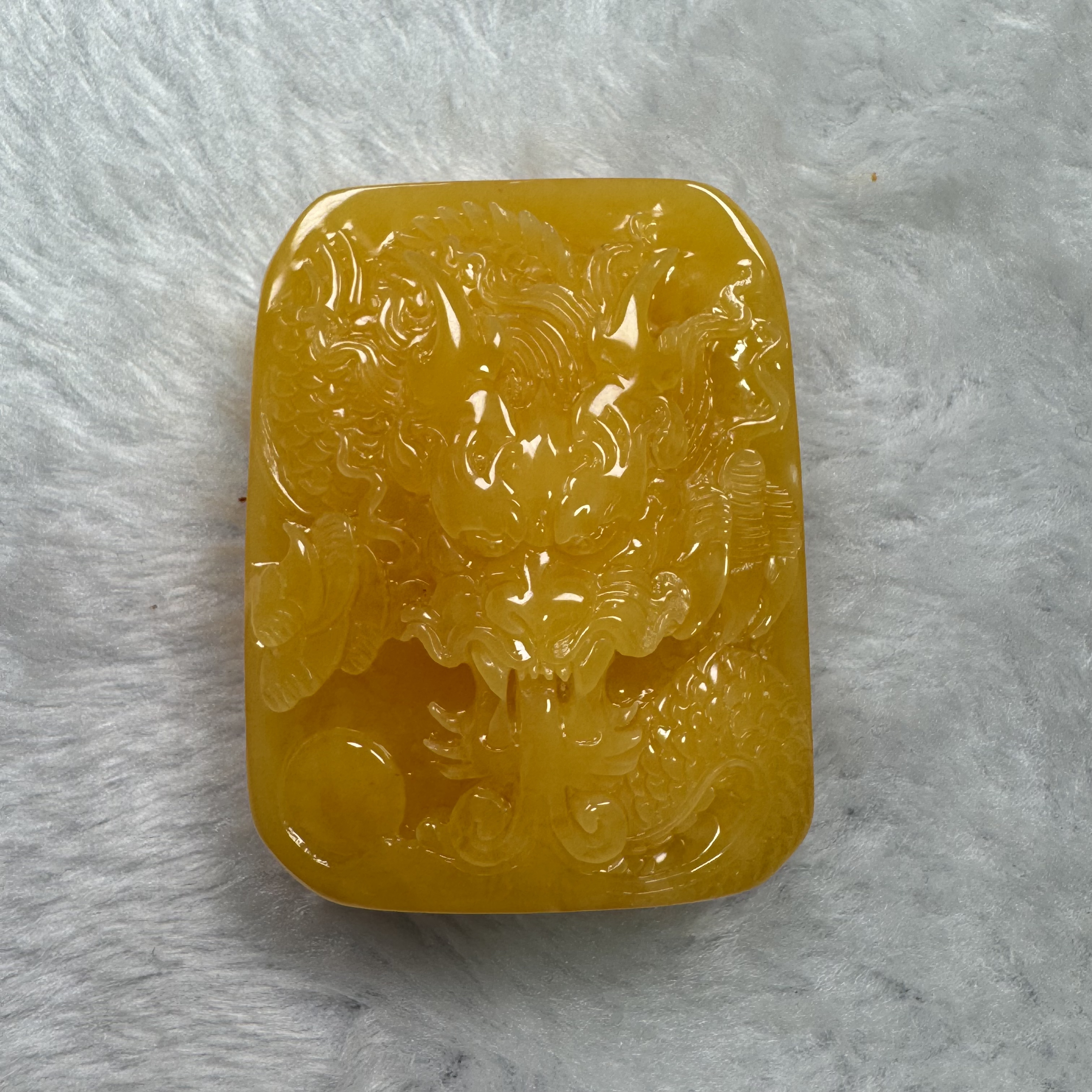 天然蜜蜡 胶皮 龙牌吊坠