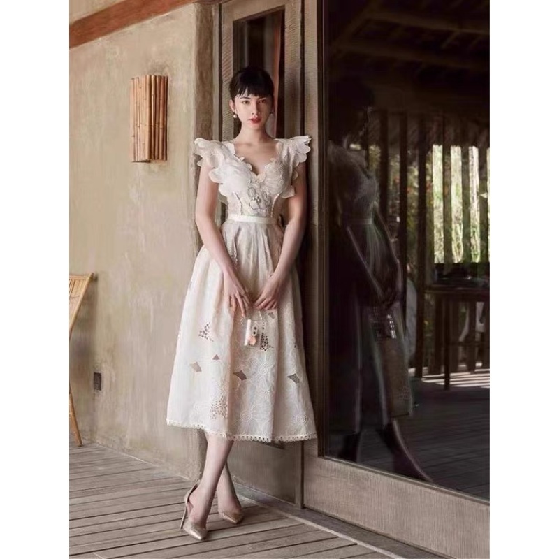 越南小众品牌珊瑚海洋花仙子花瓣清新刺绣连衣裙A151