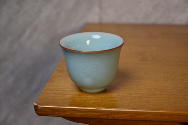 汝州原矿天青釉70毫升铜口玉兰杯