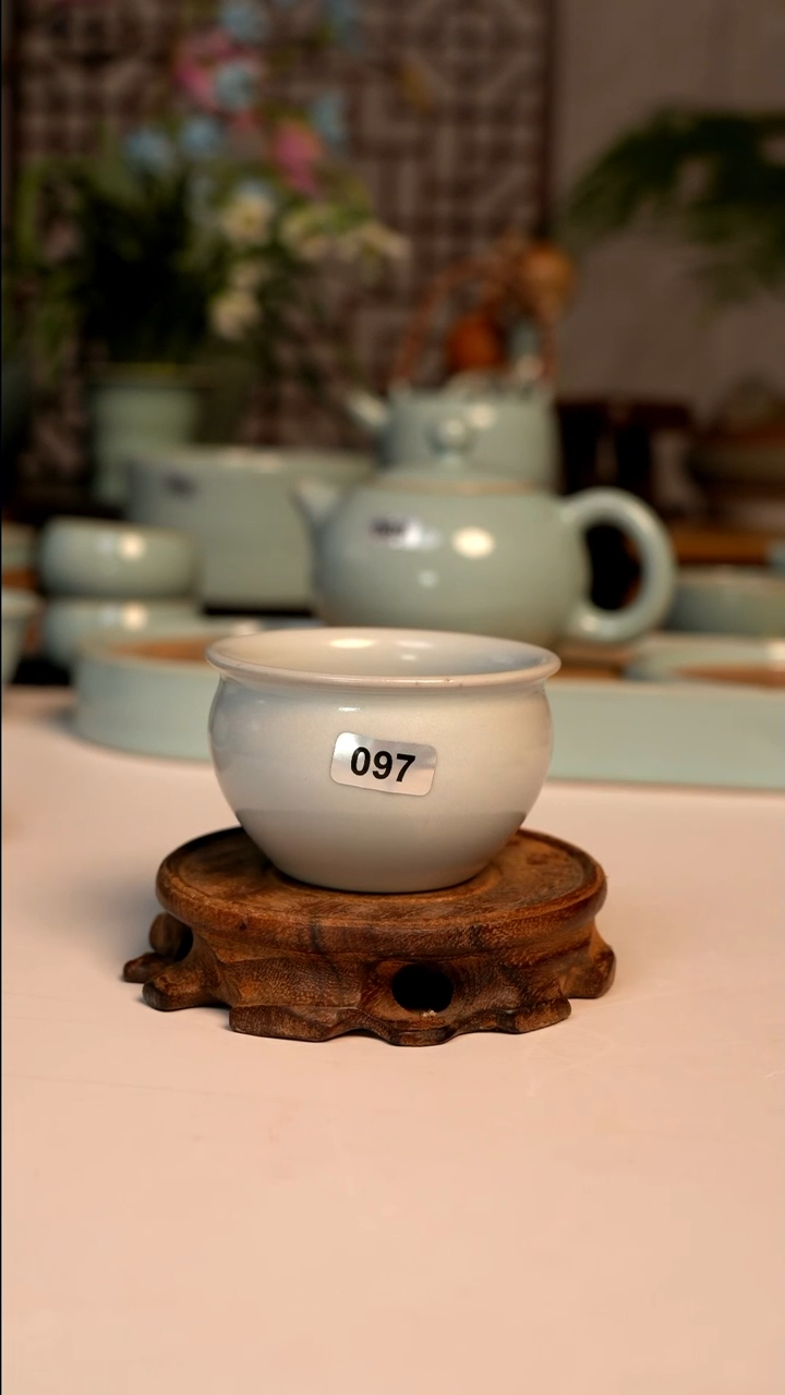 【闪购商品】瓷杯微瑕风水缸杯097